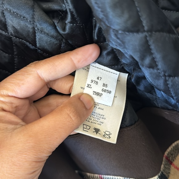 Burberry Men’s wool coat - Picture 11 of 14